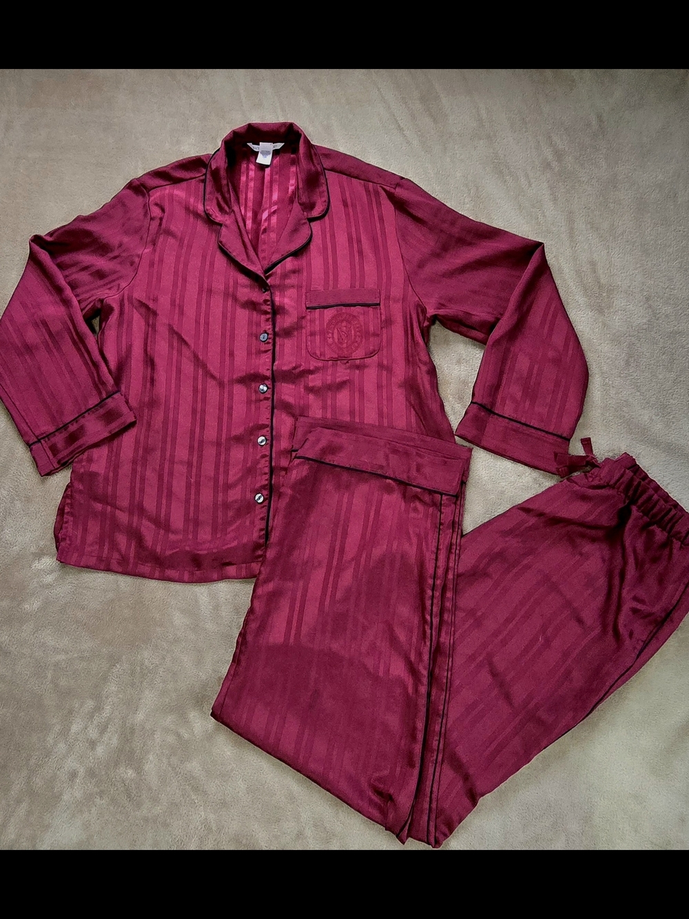 Victoria’s Secret Satin Pajama Set – Burgundy Striped Button Front. Size M - Picture 3 of 6